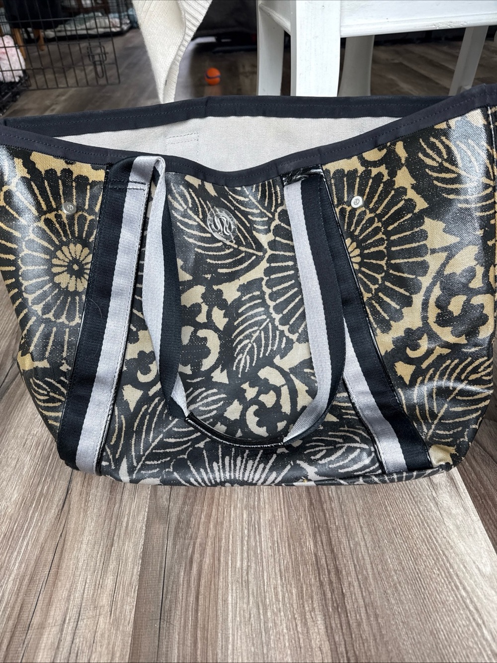 Lululemon Tote Bag Surf N Turf Beach Bag Black Gold
